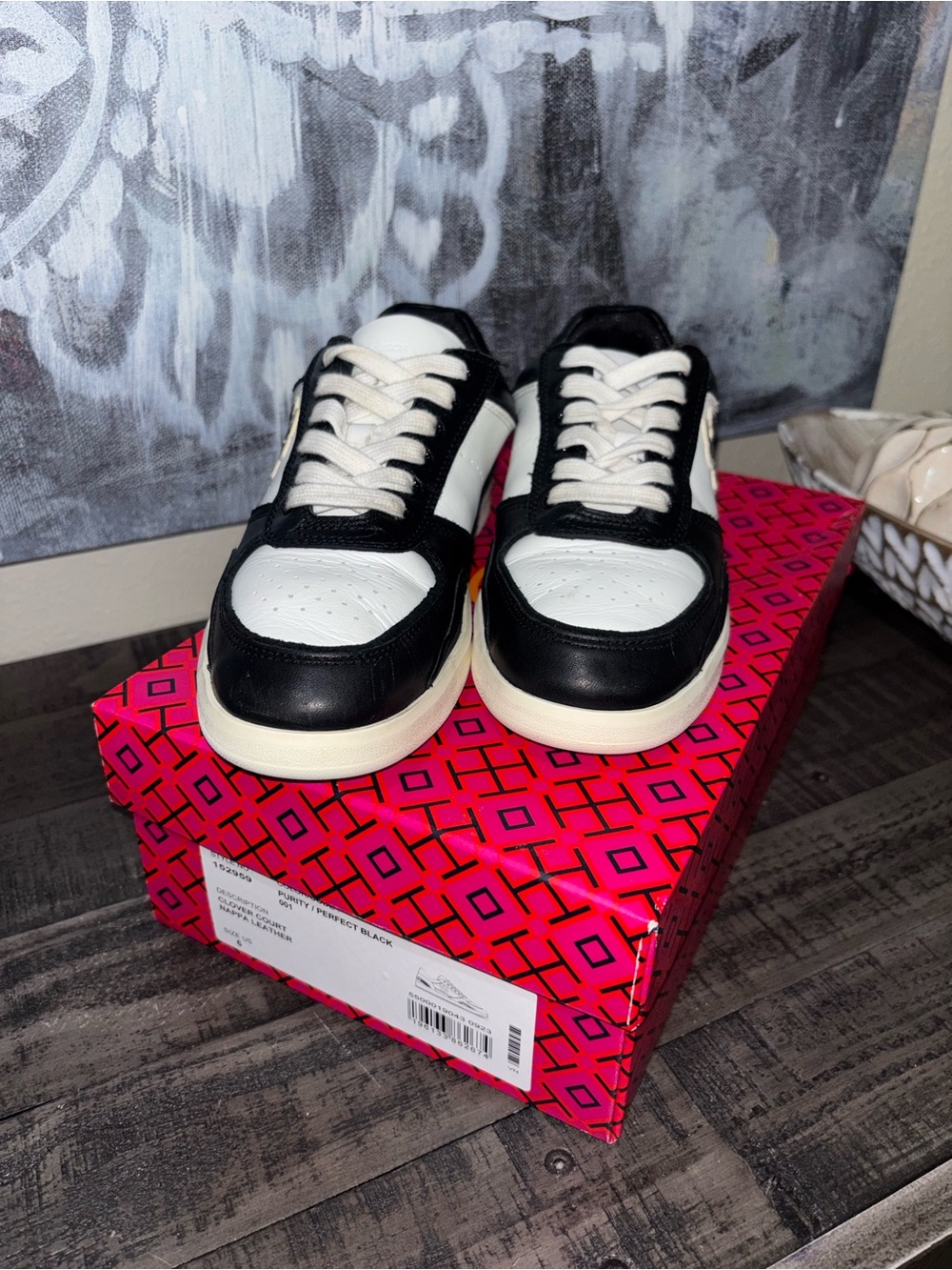 Tory Burch Clover Court Nappa Leather sneakers Women's SZ6 - Picture 11 of 14
